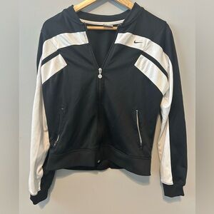 Nike Women’s Jacket - Black and White Y2K Style
